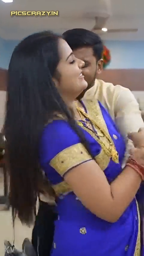 Bhabhi_Dewar_Kissing_00-13.png