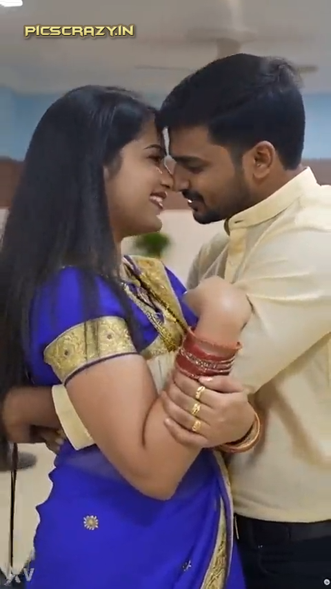 Bhabhi_Dewar_Kissing_00-1571a1db172fff7a32.png