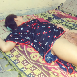 VS--mayraqueenMeenarocky69HDxHamster-301