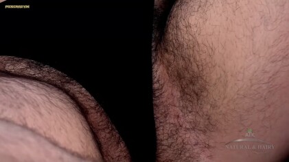 anatasia open her body and show pubic hairs (9)