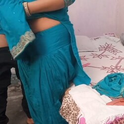 anita-ko-uske-jeth-ne-akele-pakar-choda-2