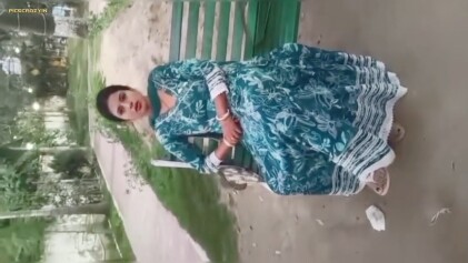 car-sikhane-ke-bahane-devar-ne-car-me-choda-2.jpg