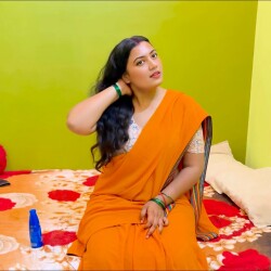 ragini-ko-uske-aur-jeth-ne-mana-ke-choda-2