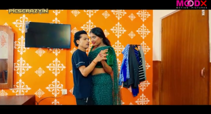 Admi-chhota-lund-mota-fad-di-bhabhi-ki-bur.png